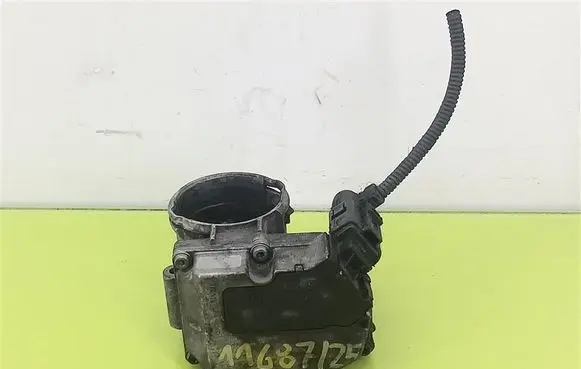 Ford Fiesta Throttle body valve 045128063G