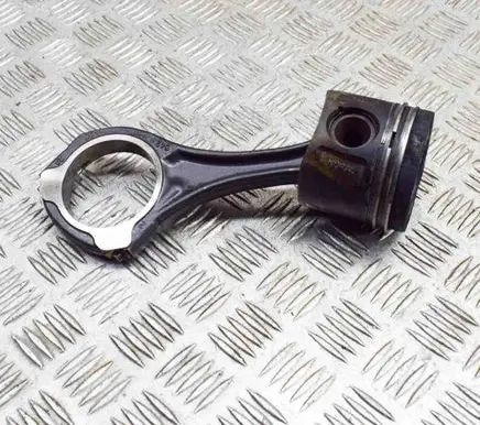 Mercedes-Benz E W211 Piston A6420302617 A6420305220