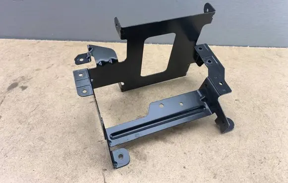 BMW 5 E60 E61 Battery bracket 9120726 65159120726