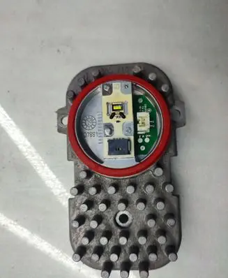 BMW X5 E70 LED ballast control module 1305715081