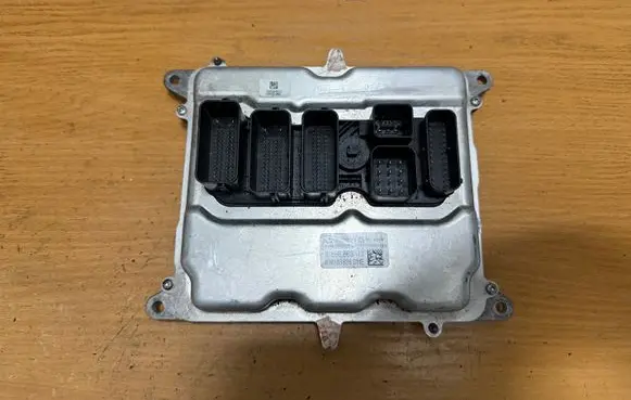 BMW 1 F20 F21 Engine control unit/module 0261S08515 8666863