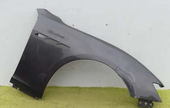 Maserati Ghibli Fender