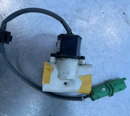 Renault Zoe Air conditioning (A/C) pipe/hose 924871682R