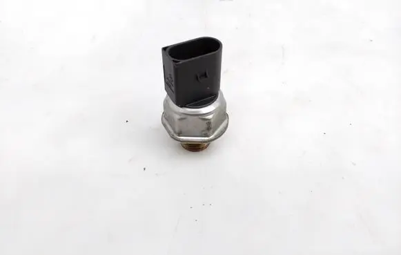 Seat Tarraco Fuel pressure sensor 04L906054F