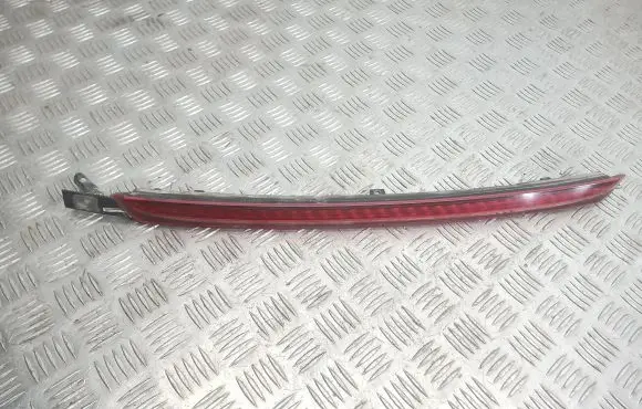 BMW 3 E46 Third/center stoplight 8368764