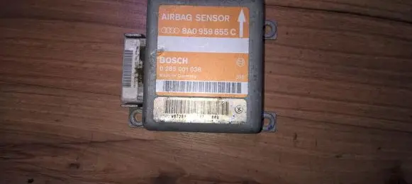 Audi A4 S4 B5 8D Airbag control unit/module 8a0959655c 0285001038