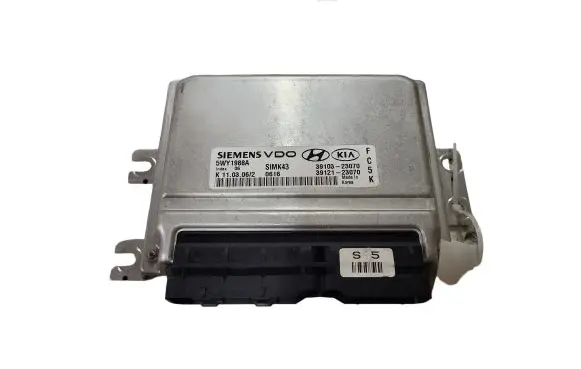 KIA Sportage Engine control unit/module 3910323070 3912123070