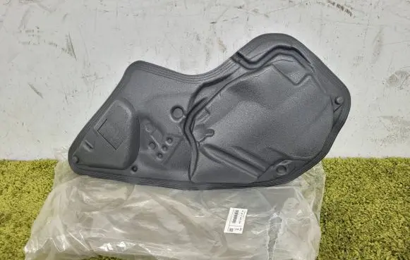 BMW X6 F16 Rear door sound insulation 7343216 51487343216