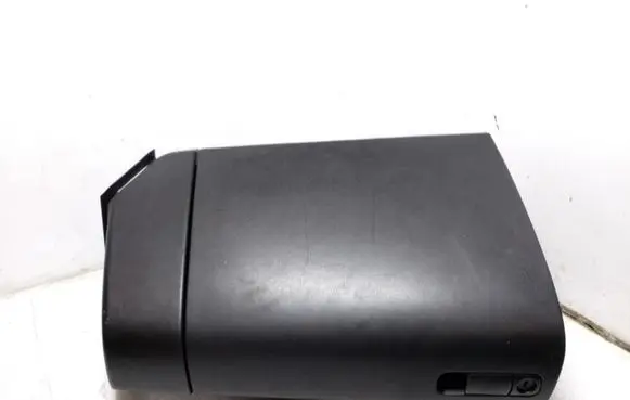 Mazda 3 I Glove box
