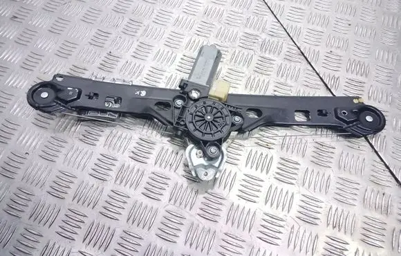 Mercedes-Benz C W203 Rear door window regulator with motor A2037301046 0130822007 997257