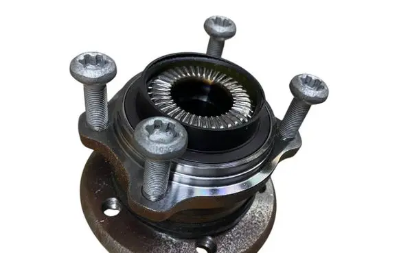 BMW X7 G07 Rear wheel ball bearing 6895673 31206895673
