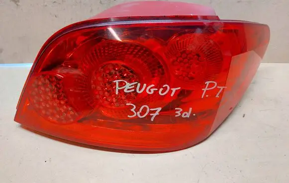 Peugeot 307 Rear/tail lights 
