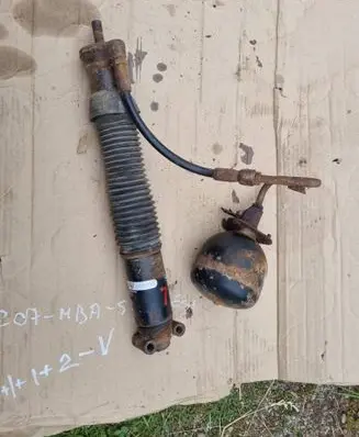 Mercedes-Benz E W210 Shock absorber/damper/air suspension 