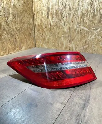 Mercedes-Benz E C207 W207 Rear/tail lights A2078200164 542001 780001