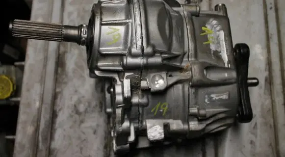 Mercedes-Benz C W203 Gearbox transfer box case 78888