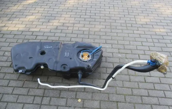 Audi Q5 SQ5 8R Fuel tank 