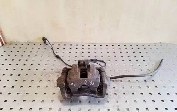 Mercedes-Benz A W169 Front brake caliper