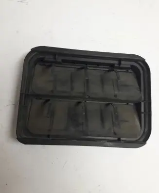 Renault Scenic III - Grand scenic III Quarter panel pressure vent 7700838358