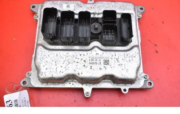 BMW 7 F01 F02 F03 F04 Engine control unit/module ECU 0261S10397
