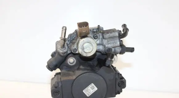 Mercedes-Benz Sprinter W906 Fuel injection high pressure pump A6510701801 28343143