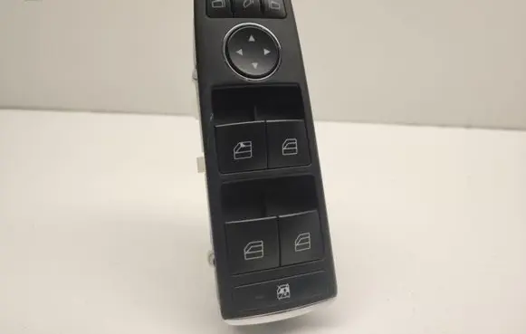 Mercedes-Benz E W212 Electric window control switch A2128208310