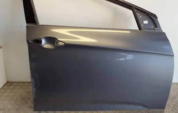 Hyundai i40 Front door