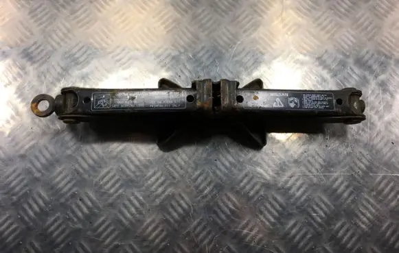 Nissan Micra Lift Jack 995509F901