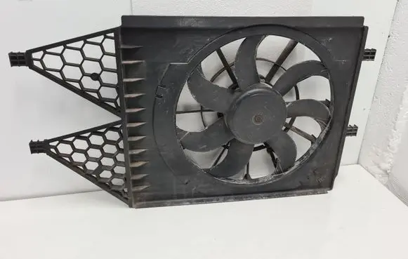 Volkswagen Cross Polo Electric radiator cooling fan 6R0121207A