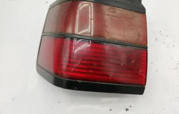 Volkswagen PASSAT B3 Rear/tail lights 357945257