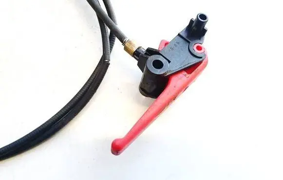 Citroen Xsara Picasso Engine bonnet (hood) release handle 