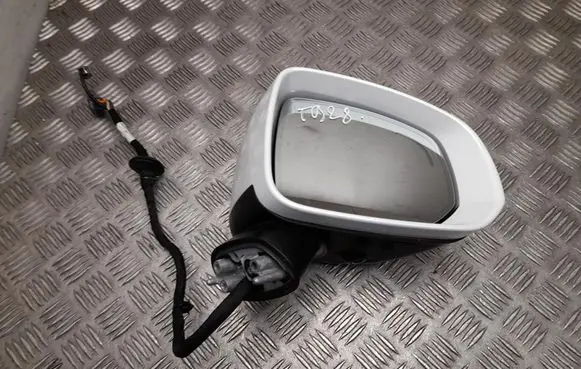 Volvo XC90 Front door electric wing mirror E1041443
