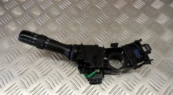 Toyota Prius+ (ZVW40) Indicator stalk 4211117F534