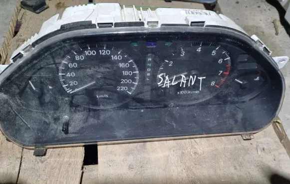 Mitsubishi Galant Speedometer (instrument cluster) MB918446 1973401934