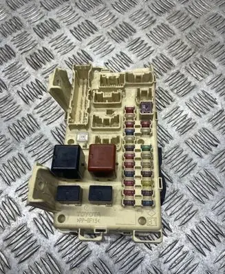Toyota Avensis Verso Fuse module 8922144030