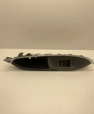 Chevrolet Malibu Electric window control switch 84493783 84513466 23359782