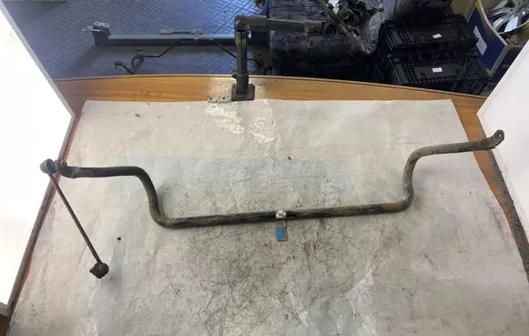 Front anti-roll bar/sway bar