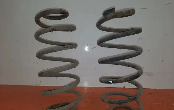 Toyota Yaris Rear coil spring