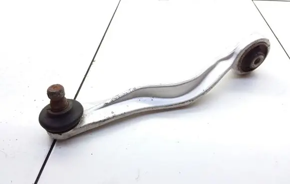 Volkswagen PASSAT B5 Front lower control arm/wishbone 9937671