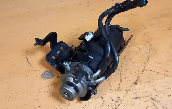 KIA Optima Fuel filter housing 