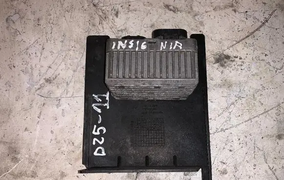 Opel Insignia A Glow plug pre-heat relay 55574293