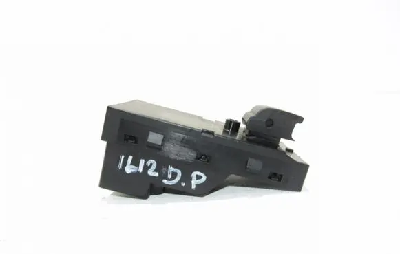 Opel Mokka X Electric window control switch 22915102