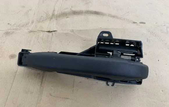 Renault Kangoo II Loading door exterior handle/bracket 