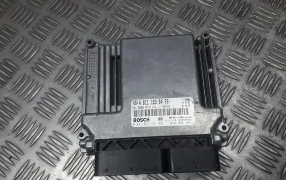 Mercedes-Benz Vito Viano W639 Engine control unit/module a6111535479 0281011181