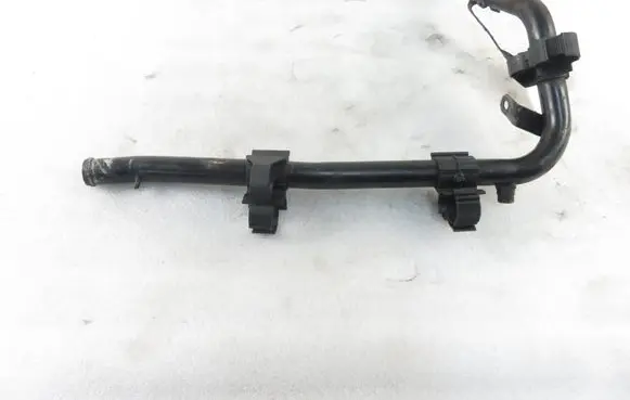 Volkswagen Transporter - Caravelle T4 Engine coolant pipe/hose 074121065AE