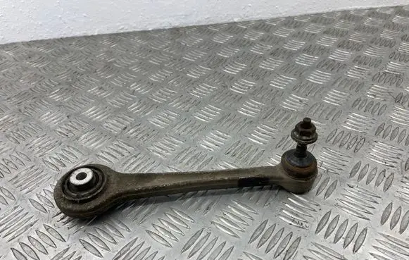 Rear control arm