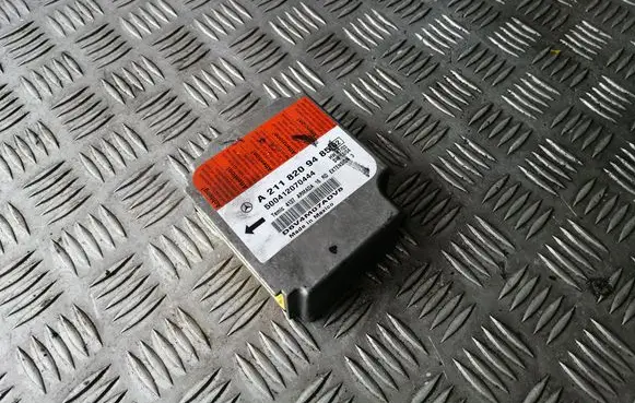 Mercedes-Benz E W211 Airbag control unit/module A2118209485
