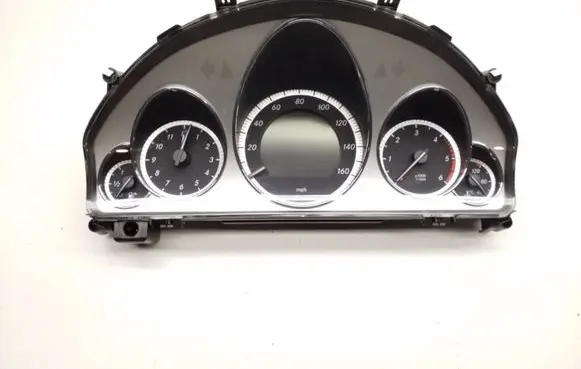 Mercedes-Benz E W212 Speedometer (instrument cluster) A2129002010