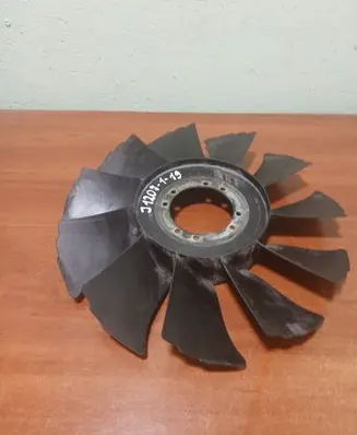 Iveco Daily 35.8 - 9 Fan impeller 504024647
