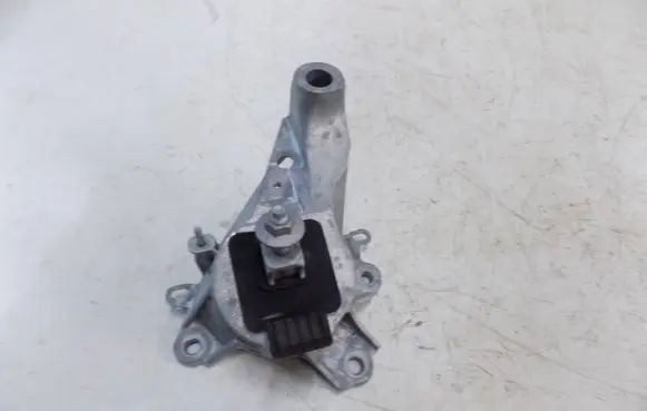 Mazda CX-60 Engine mount vacuum valve KR9P502