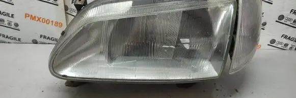 Renault Megane I Headlight/headlamp 88204649 181206 085795